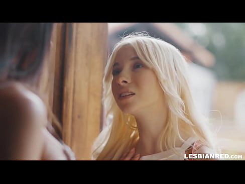 ❤️ Gadis datang ka imah sababaraha bulan engké na ends up dahar pussy stepmom nya ❤❌ porno di urang